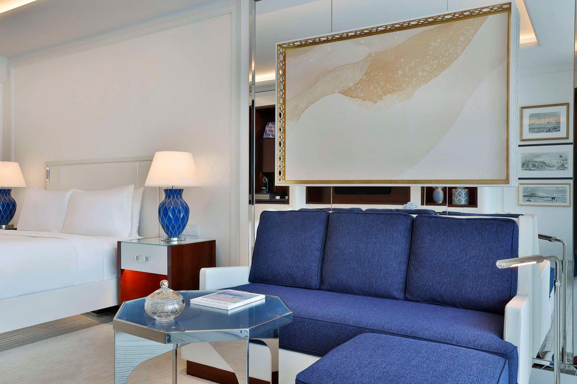 Waldorf Astoria Doha Lusail Ngoại thất bức ảnh A suite at the Atlantis Paradise Island