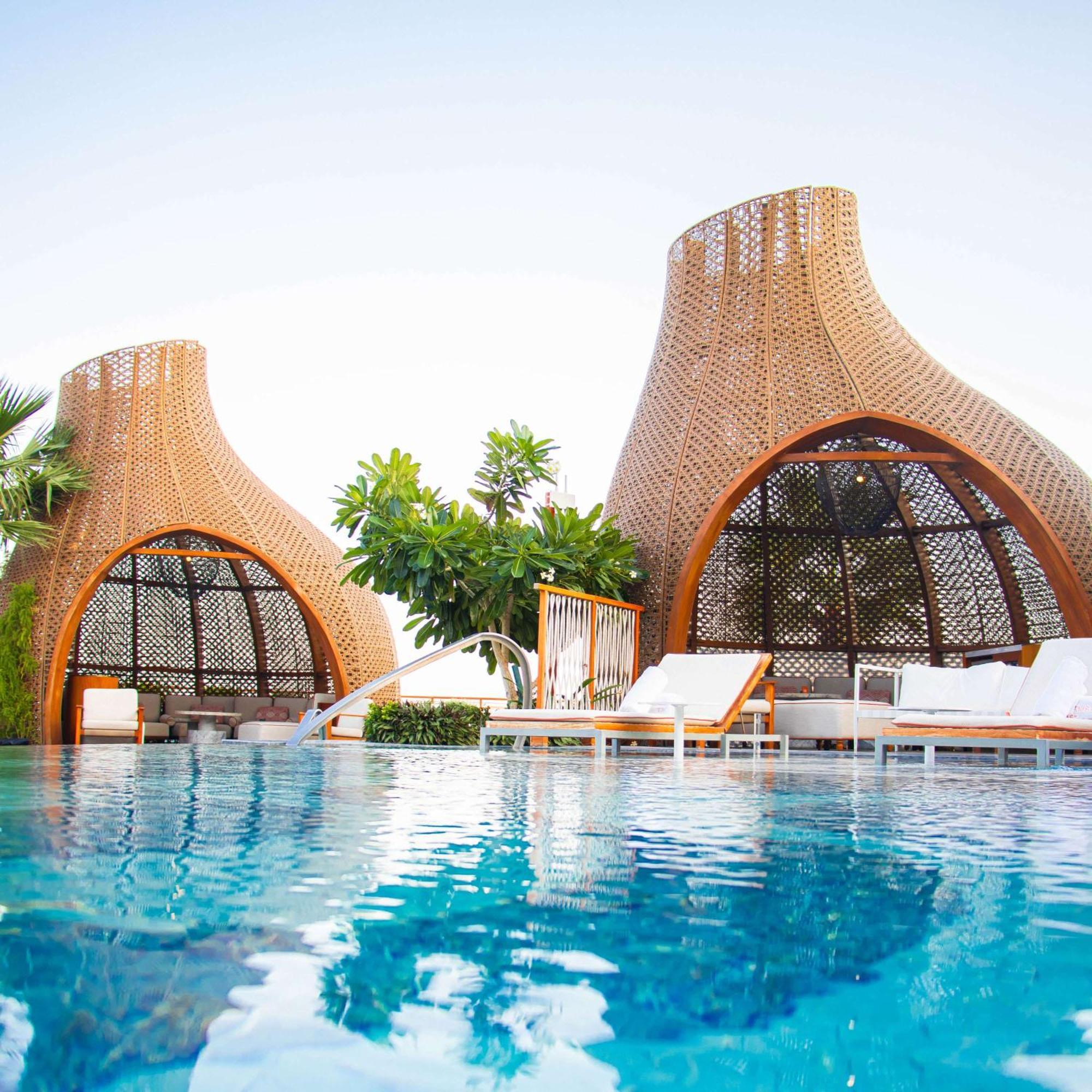 Waldorf Astoria Doha Lusail Ngoại thất bức ảnh The pool at the resort